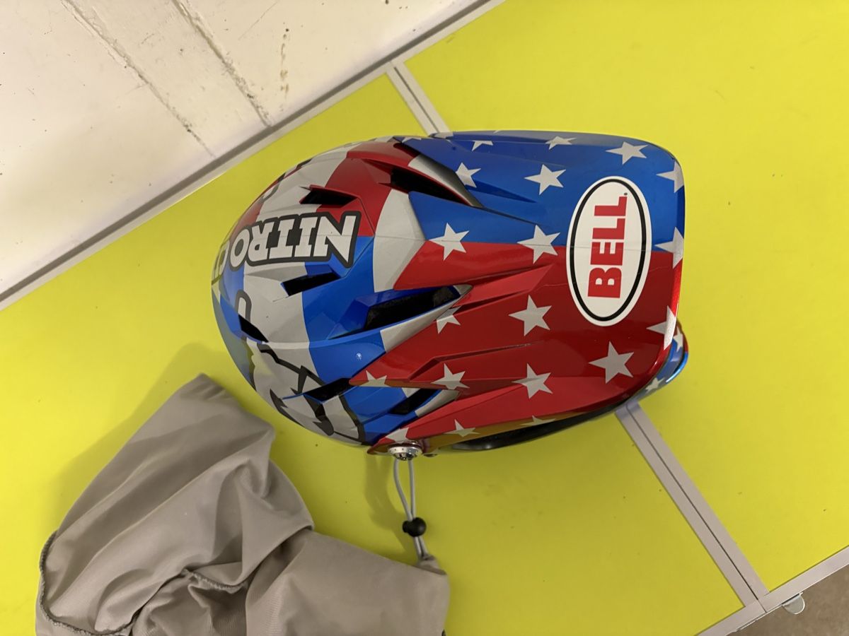 Bell Helme: Casque integrale VTT Bell USA – Gebraucht aus Villarimboud von hampton2012 1