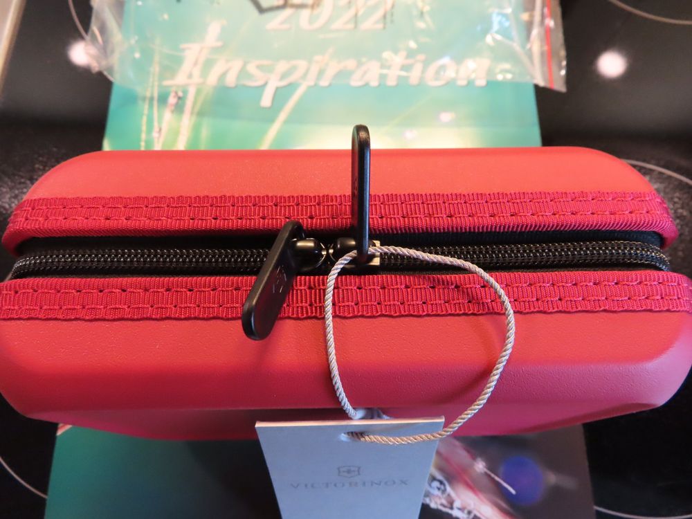 (KOPIE) Victorinox "Toiletry Case" Hardshell 170g Kaufen auf Ricardo