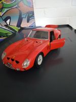 Modellauto Ferrari 250 GTO rot Massstab 1:18 Zustand gut