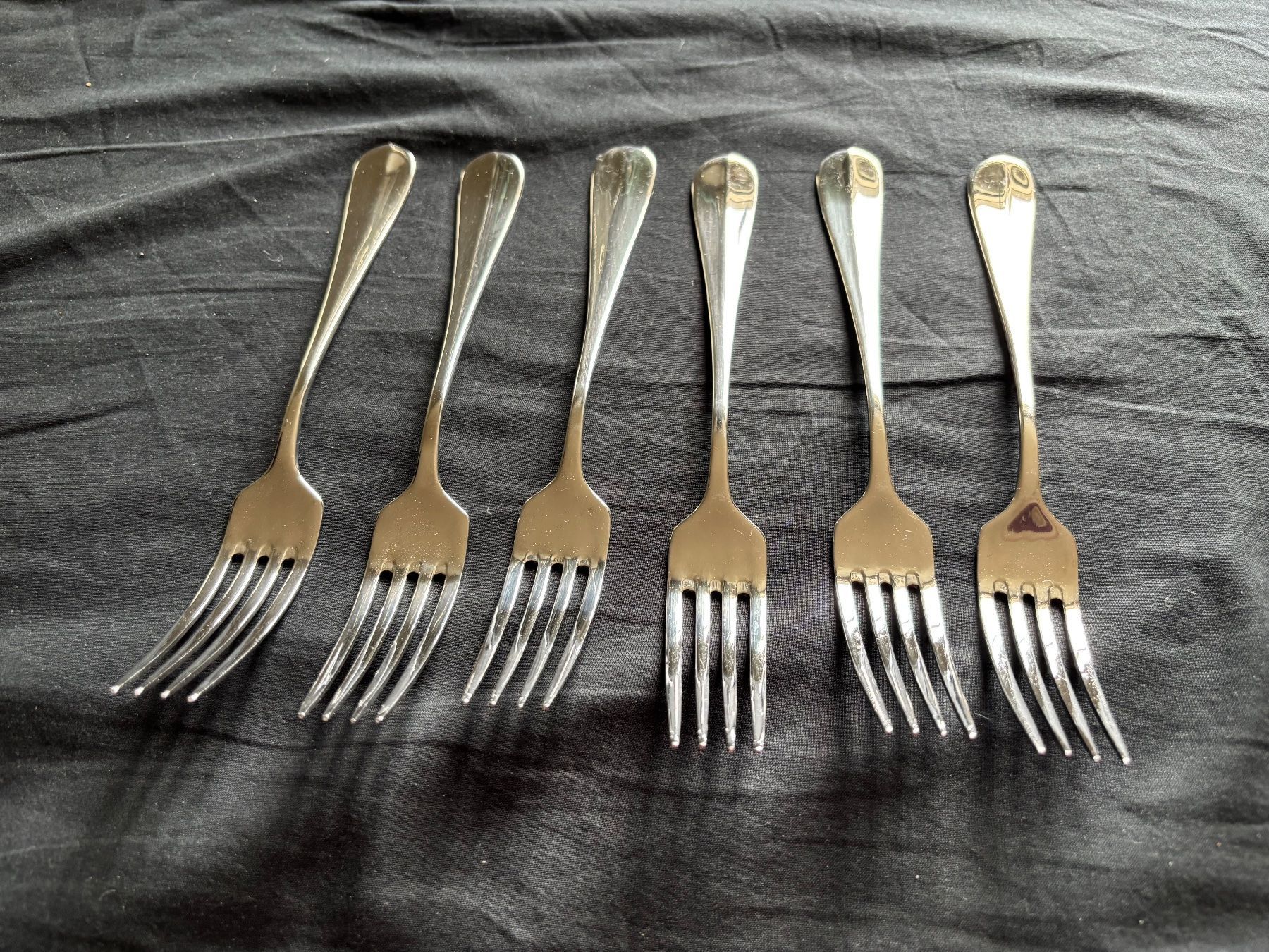 Set di posate: Besteck-Set SFG 17-teilig – Usato da Zürich venduto da Millie 1