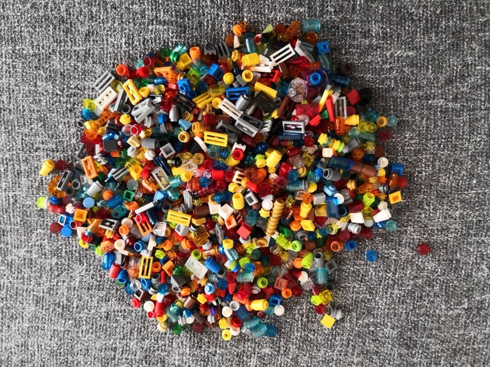 Lot De 700 Petites Pièces LEGGO – Occasion – Parfait Pour Compléter Vos Collections