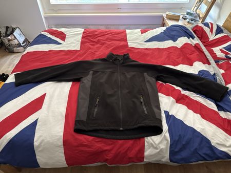 Herren Softshelljacke schwarz mit Reissverschluss gebraucht