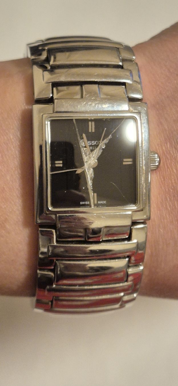 Tissot Uhren: TISSOT – Defekt aus Genève von BKYB
