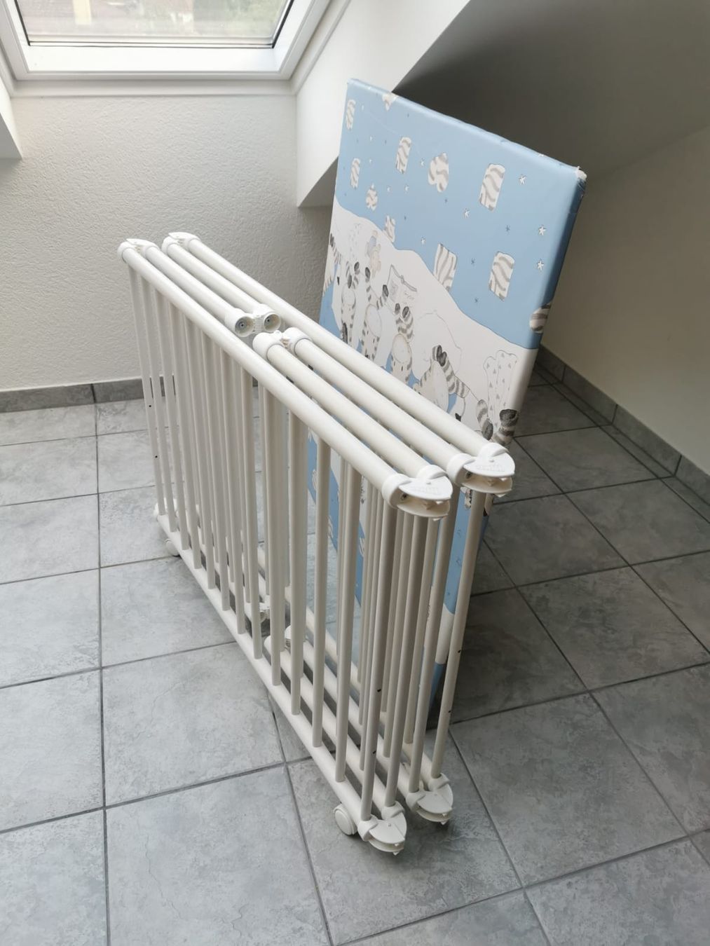 Geuther Box & Barriere di sicurezza: Geuther Laufgitter Lucilee klappbar – Usato da Brislach venduto da haexxxli 3