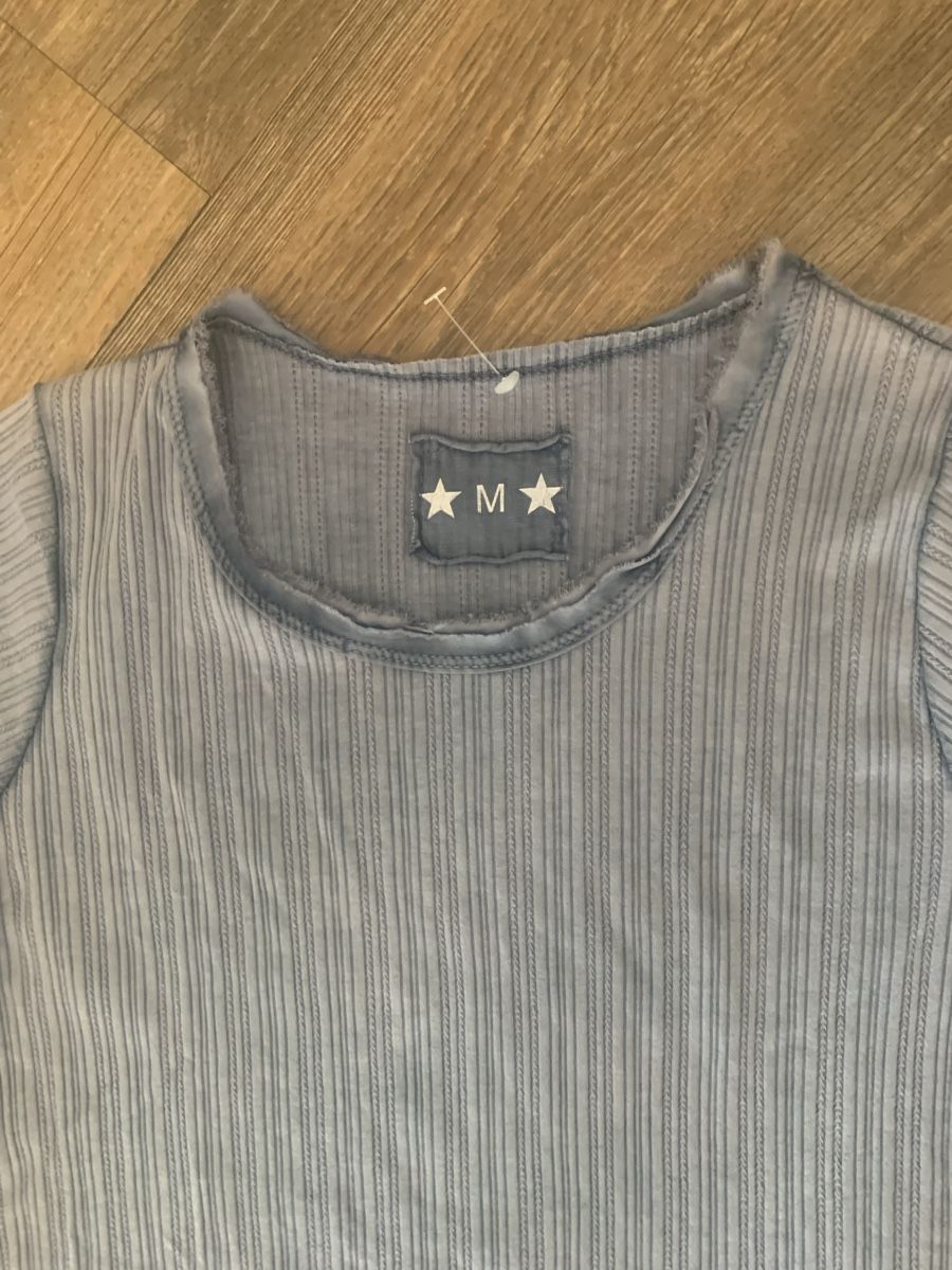 T-shirt: T-Shirt – Nuovo (secondo la descrizione) da Emmen venduto da ama_8wmn 2