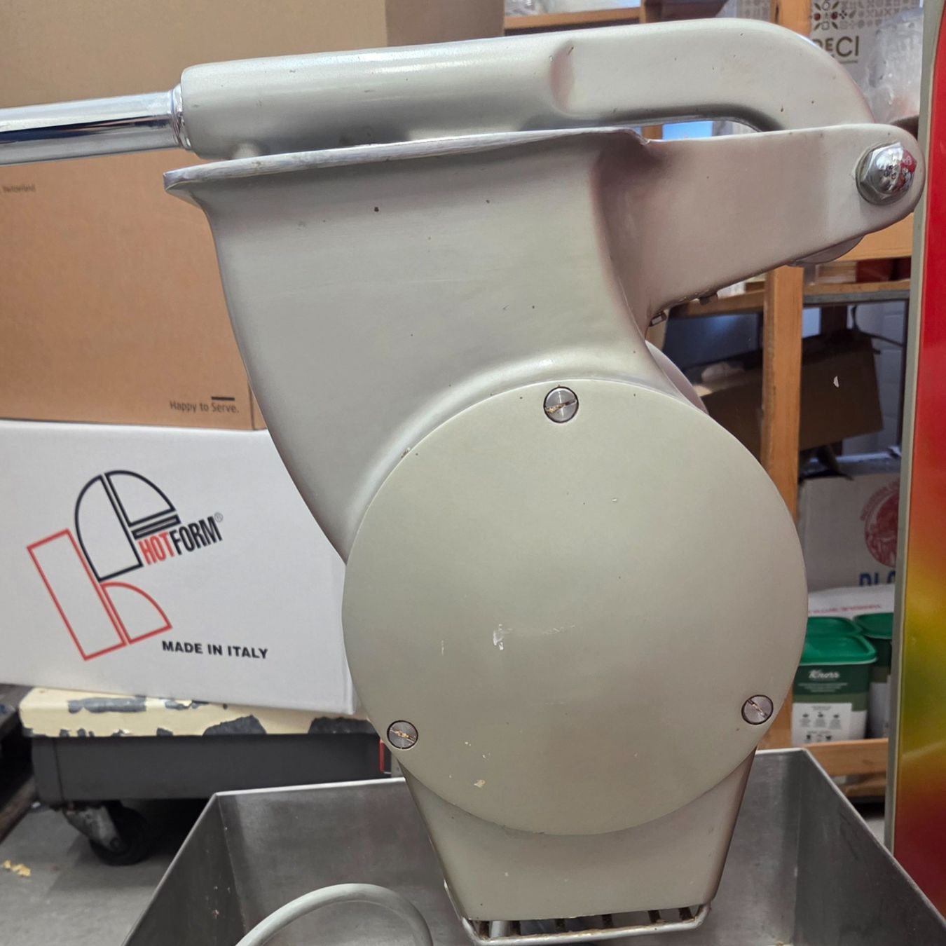 Tutte le macchine: Profi Käsereibemaschine – Usato da Freienwil venduto da dinardo1960 3