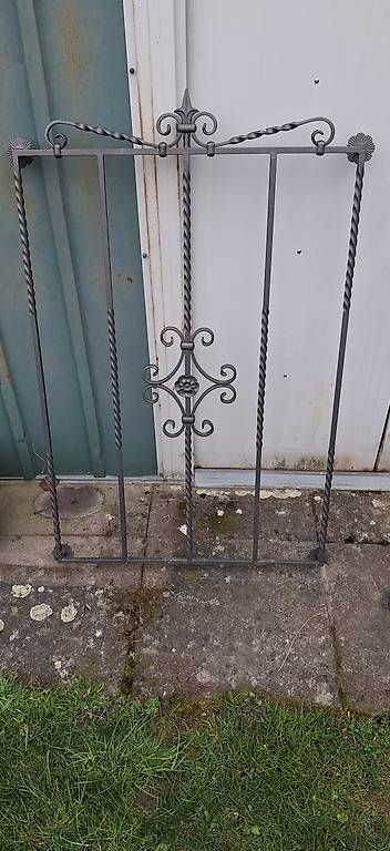 Griglie e Inferriate: Fenster gitter – Usato da Kallnach venduto da Xx219 4