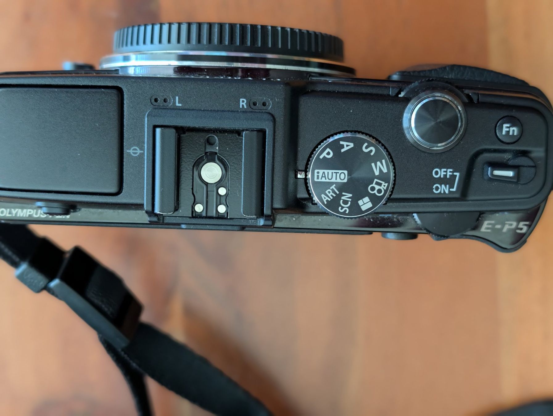 Olympus Fotocamera: Olympus PEN E-P5 Gehäuse + 2 Akkus, Ladegerät, Tasche – Usato da Basel venduto da dborch 4
