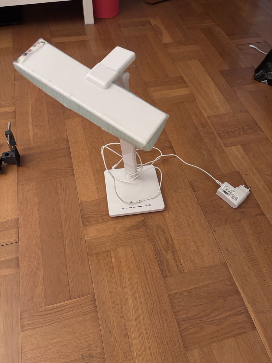 Lampen: LED Desk Lamp White Adjustable Like New Condition – Neu (gemäss Beschreibung) aus Zürich von ily_7j5n