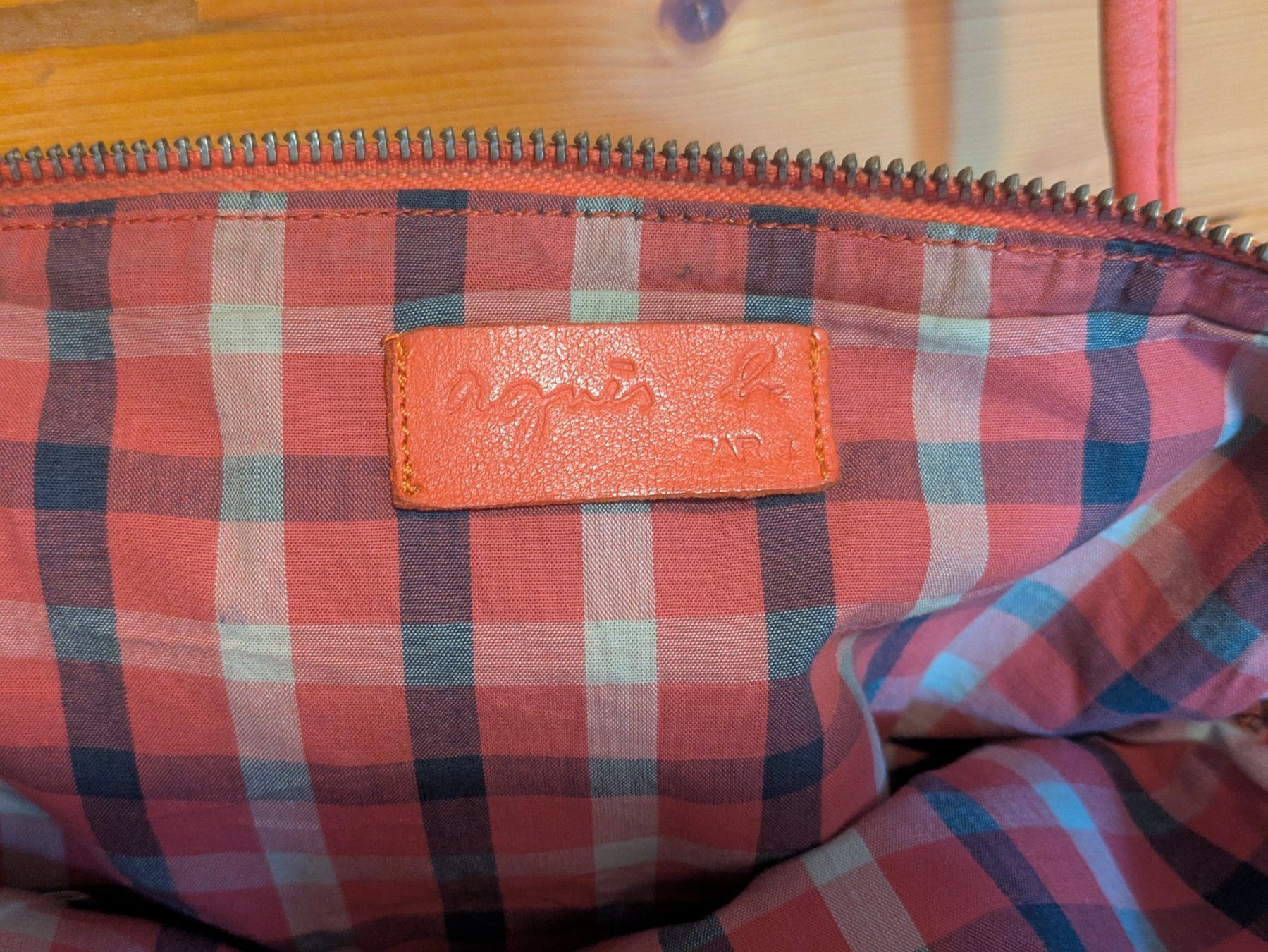 Taschen für Damen: Orangefarbene Handtasche, Agnès B – Gebraucht aus Dornach von mkh_8yst 2