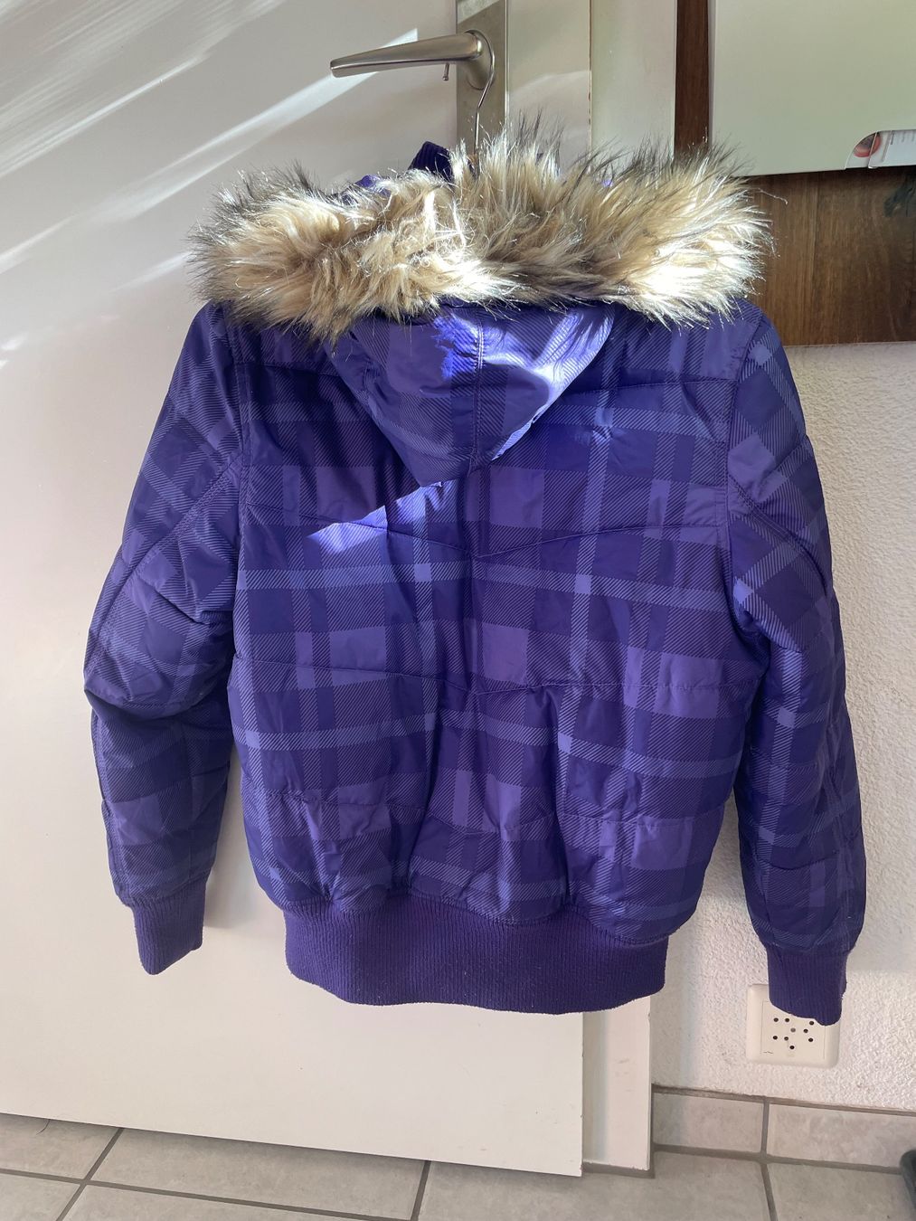 H&M Giacche & Cappotti: Winterjacke – Usato da Homberg b. Thun venduto da t...mee 1