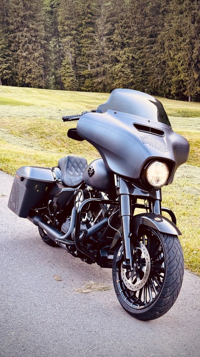 Harley-Davidson Touring: Street Glide 103 Stage 2 – Usato da Sarnen venduto da b.88 1