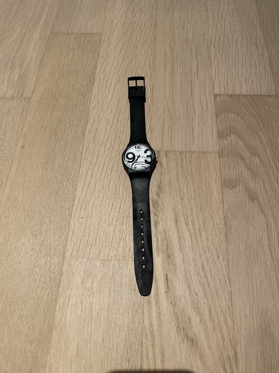 Swatch Orologi: Schwarze Swatch-Uhr – Nuovo (secondo la descrizione) da Köniz venduto da cha_y2jv