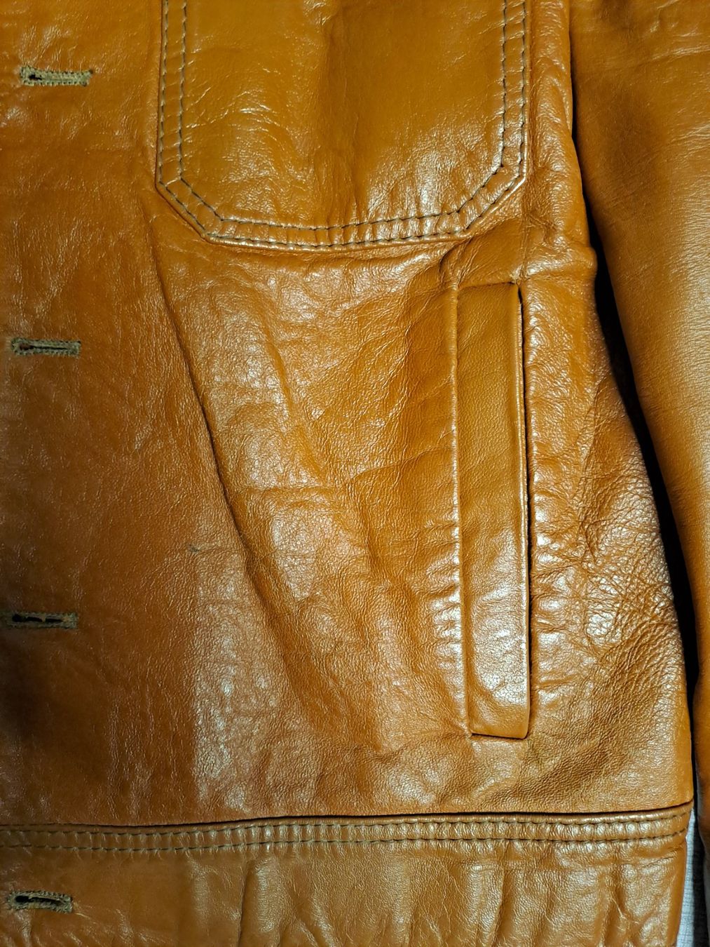 Jacken: Leder Jacke sehr Modern mit Seitentaschen – Gebraucht aus Capolago von LA.BOTTEGA 1