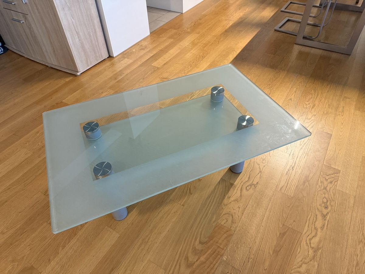 Tavoli: Glas-Tisch – Usato da Büron venduto da simix 1