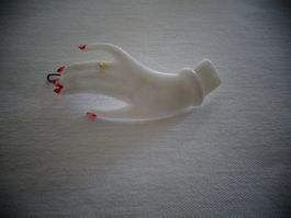 alte Haarspange Hand