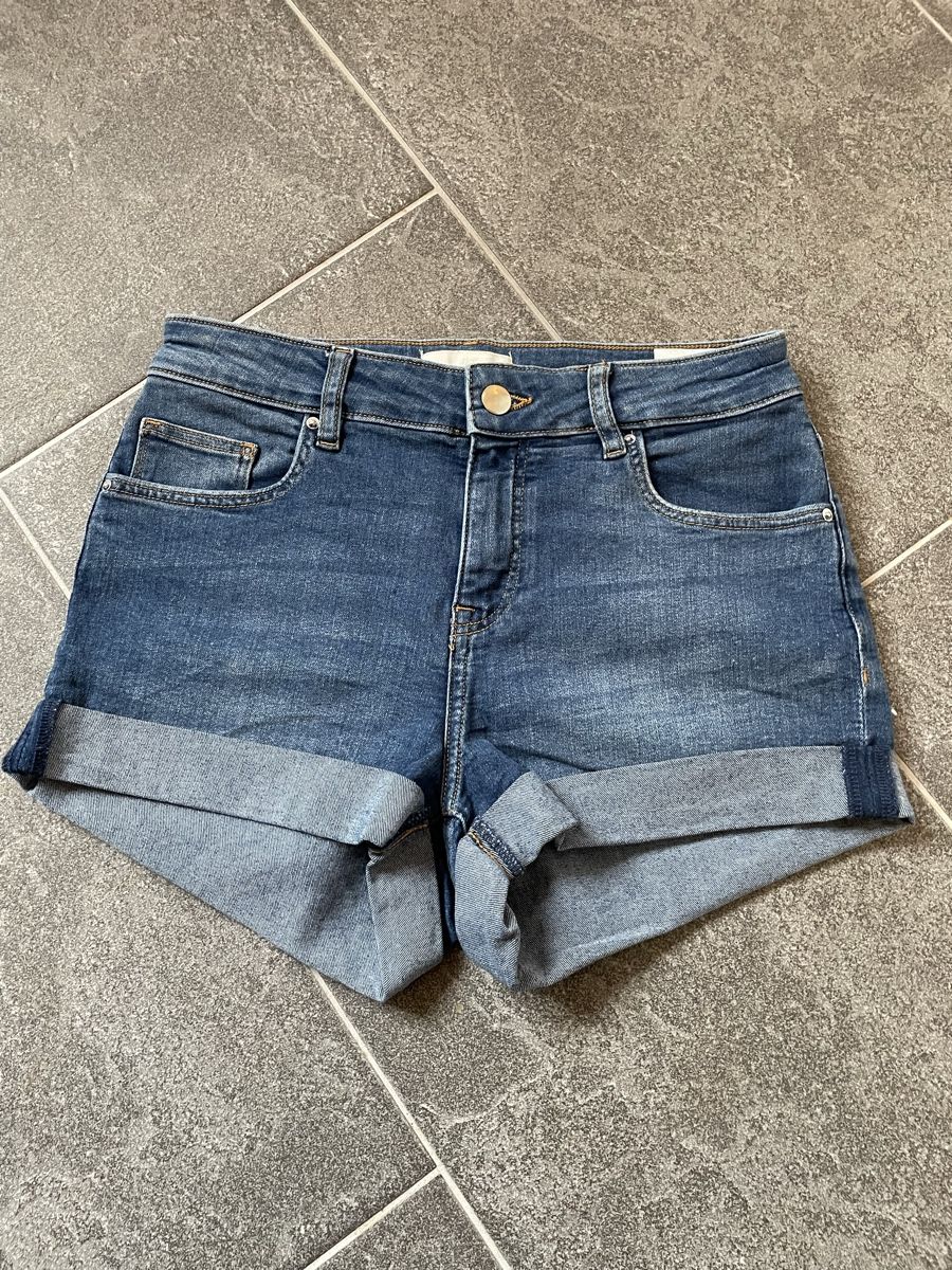 Pantalons: Kurze Hose – Neuf (Voir description) à Böttstein par nco_gbz9