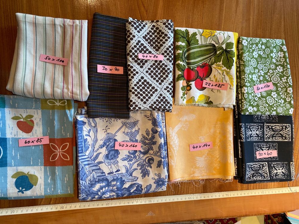 9 Stücke Stoff Bunt diverse Grössen Retro Vintage (Gebraucht) in Buchs