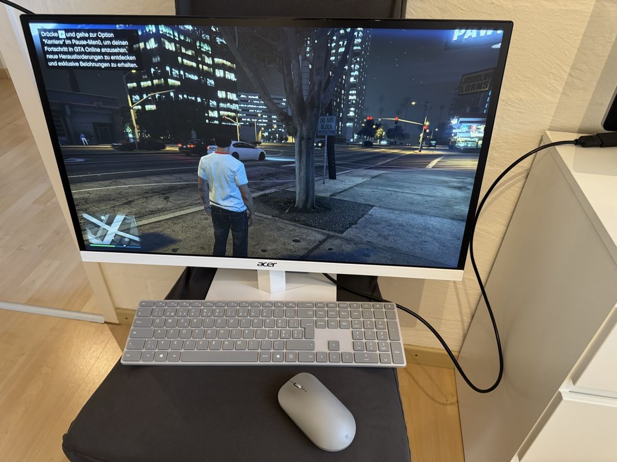 PCs: Microsoft Surface Studio 2 i7 32GB RAM Defekt – Défectueux à Cham par Svetlana30 8