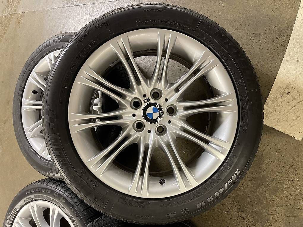 Jantes: BMW E60 | E61 - 18" M DOPPELSPEICHE 135 – D'occasion à Zürich par E93 4