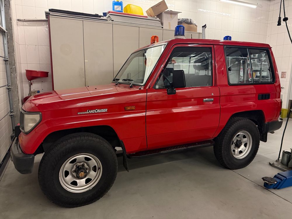 Toyota Land Cruiser RJ70 (D'occasion) à Plan-les-Ouates pour CHF 19600 ...