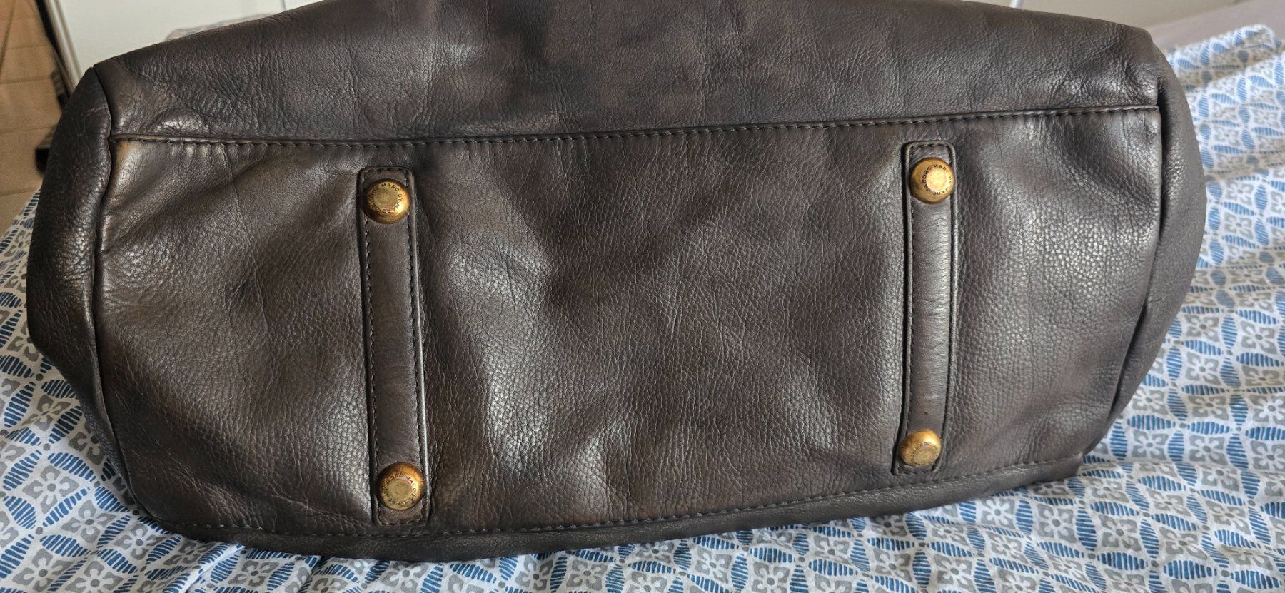 Marc Jacobs Taschen für Damen: Marc Jacob's classic Q size L – Gebraucht aus Oberglatt ZH von ros_w89m 1