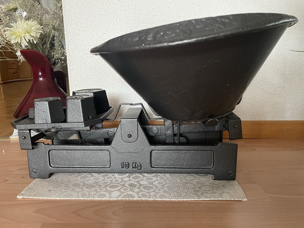 Waagen und Gewichte: Antike Marktwaage inkl. Gewichte – Gebraucht aus Amriswil von einkaufverkauf