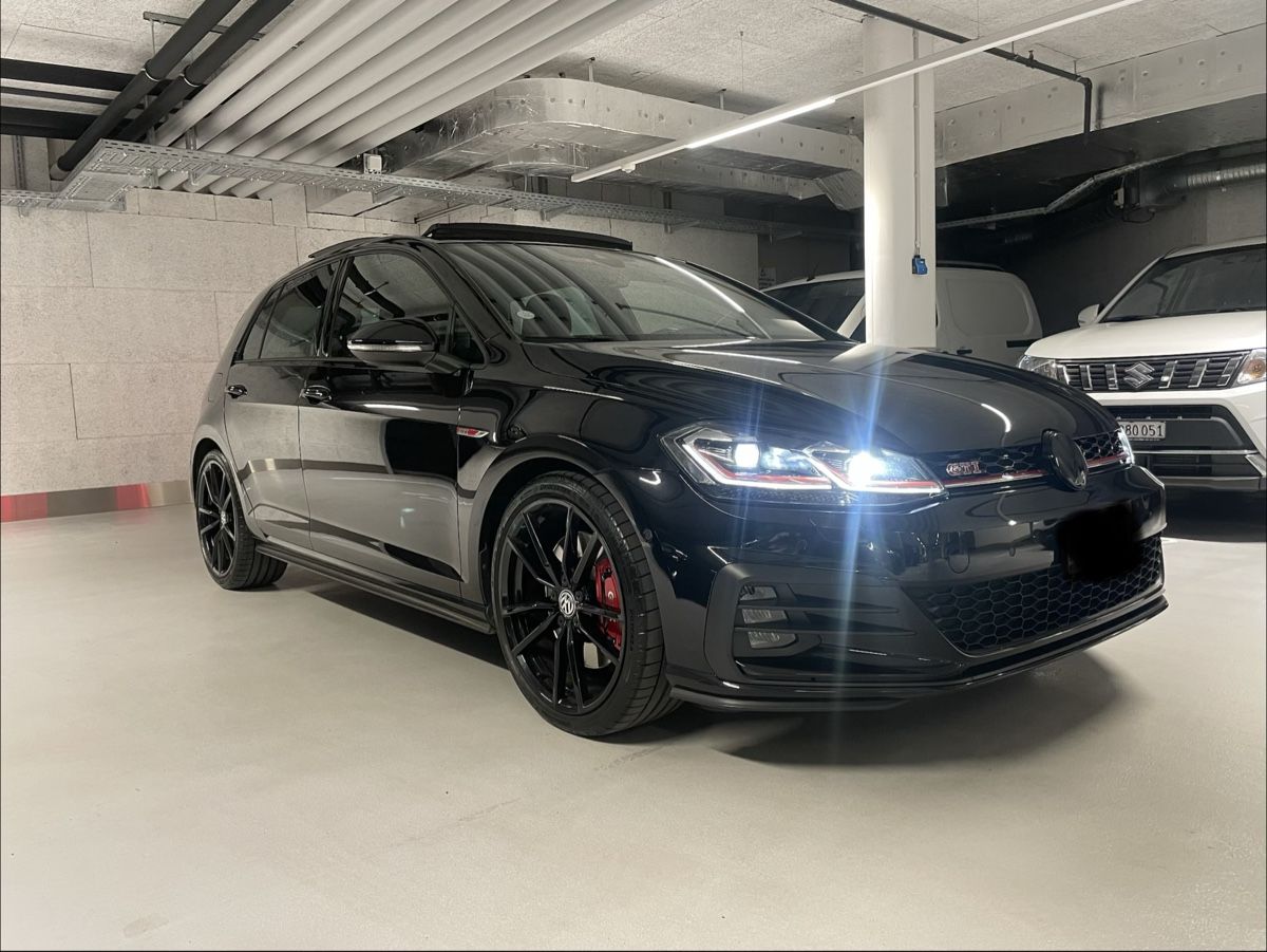 VW Automobili: Golf 7.5 Gti performance 2.0 245 ps – Usato da La Tour-de-Trême venduto da mar_2l6z 1