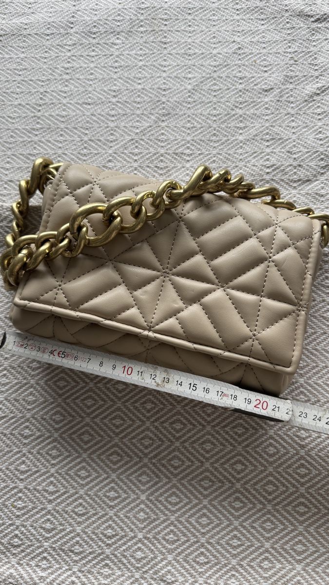 Borse da donna: Handtaschen-Set, neuwertig – Nuovo (secondo la descrizione) da Triesenberg venduto da Designer_Closet 5