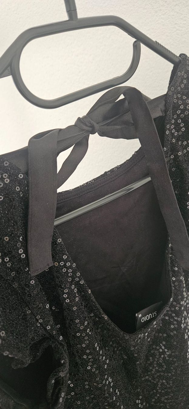 Only Robes: Robe sequin noir – D'occasion à Vétroz par MargauxLDG 3