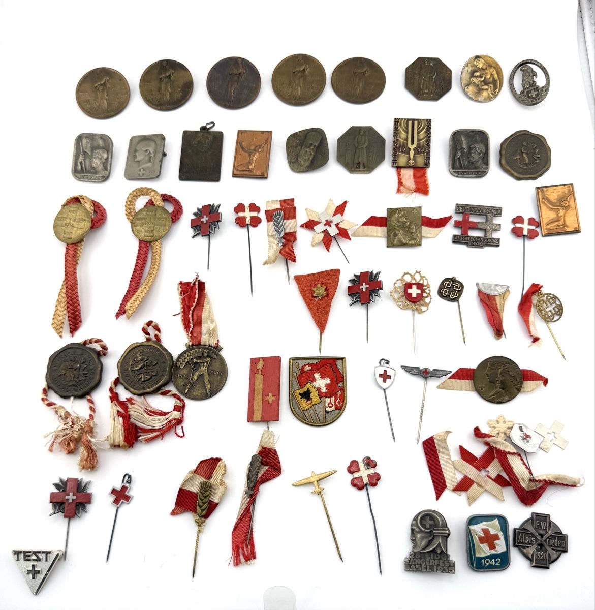Swiss Placchette & Badge: Sammlung historischer Schweizer Festabzeichen ab 1920 – Usato da Zürich venduto da Geniuss