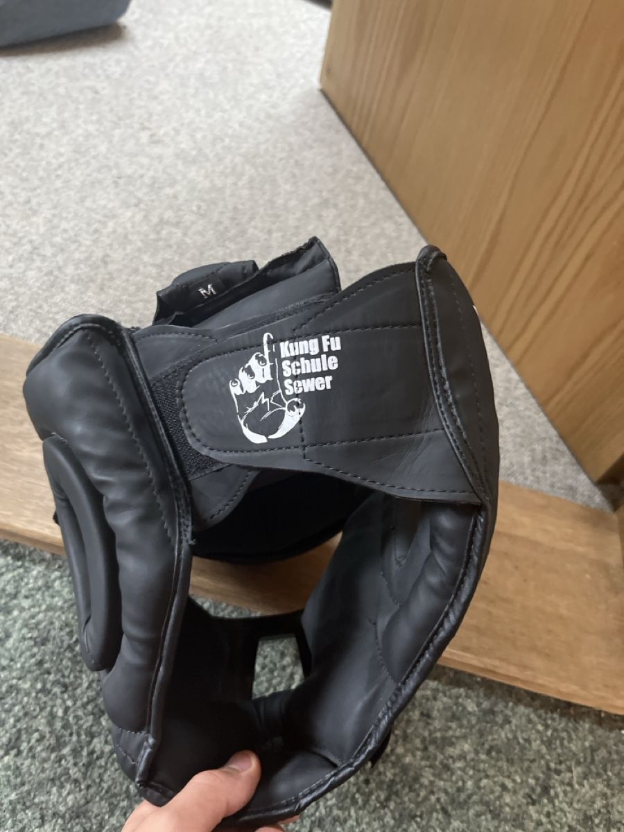 Caschi: Boxing Headguard Kung Fu Schule Sewer Size M black – Nuovo (secondo la descrizione) da Kandersteg venduto da MariolyG 2