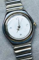 SWATCH IRONY Damenuhr Swiss-Made ( Neupreis : 110 CHF )