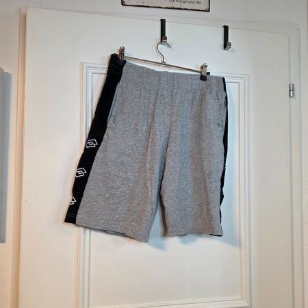 Jungen Sport Shorts Gr. M Baumwolle