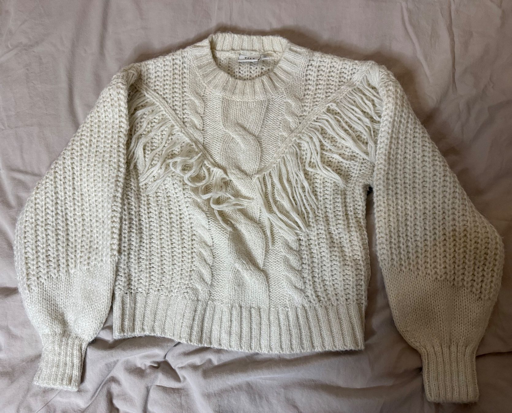 Pullover & Sweatshirts: Weißer Grobstrickpullover im Boho-Stil – Größe S – Gebraucht aus Zürich von Vma_reuse 1