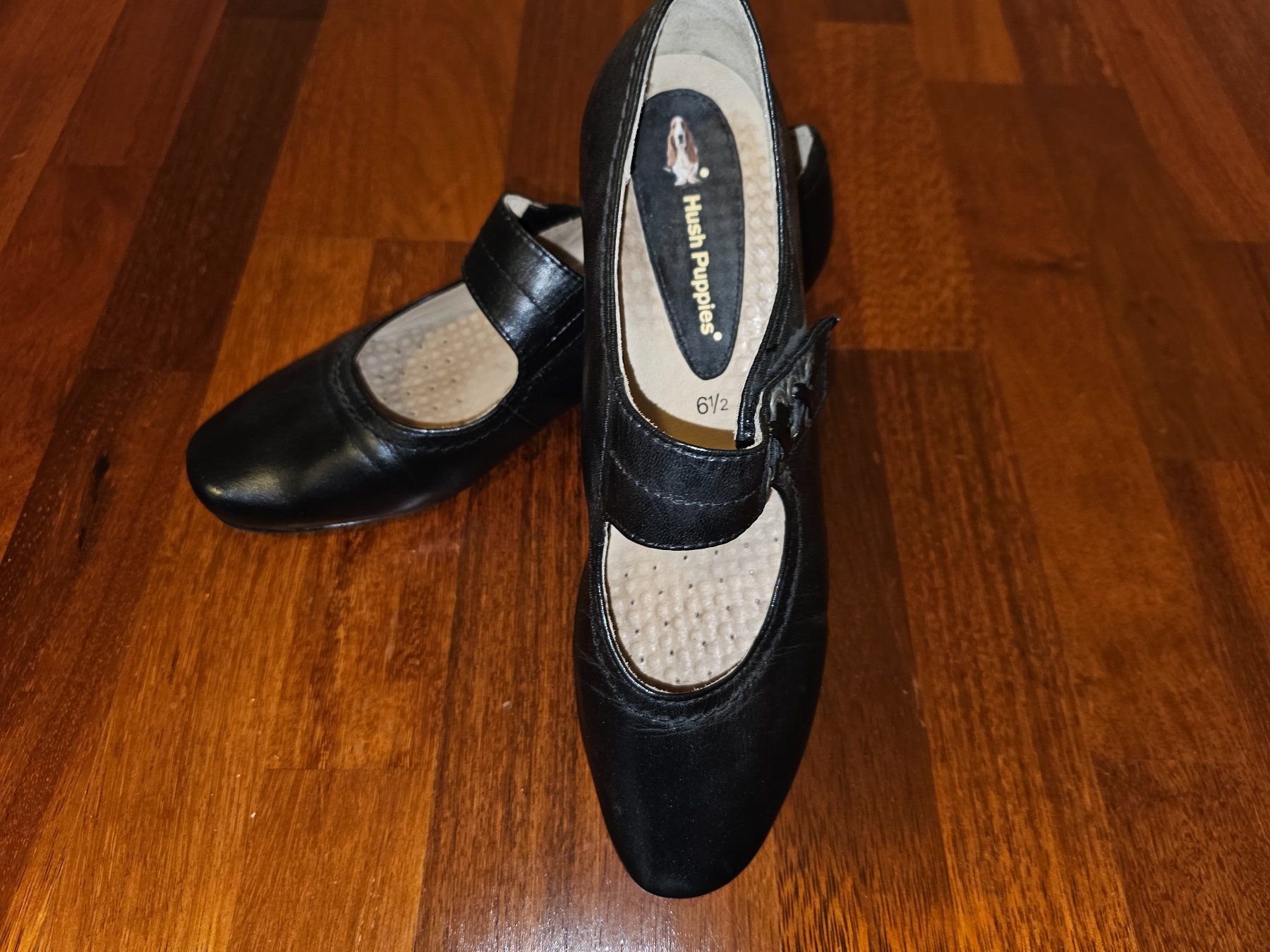 Scarpe da donna: Schicker halboffener Schuh, schwarz, Grösse 6 1/2 – Usato da Heiden venduto da Taronia
