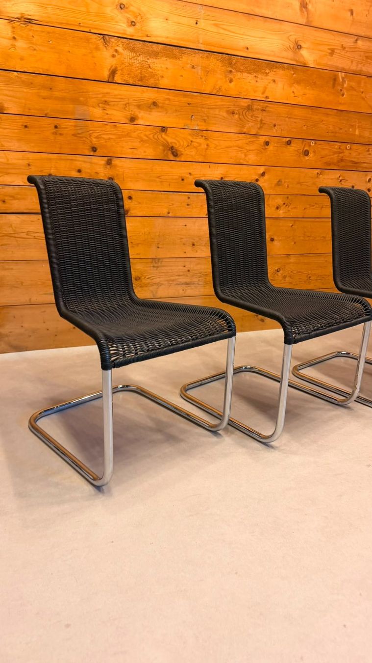 Tecta Sedie: 4er Set Tecta B20 Design Freischwinger Geflecht Bauhaus – Usato da Rickenbach ZH venduto da Der-Insider 4