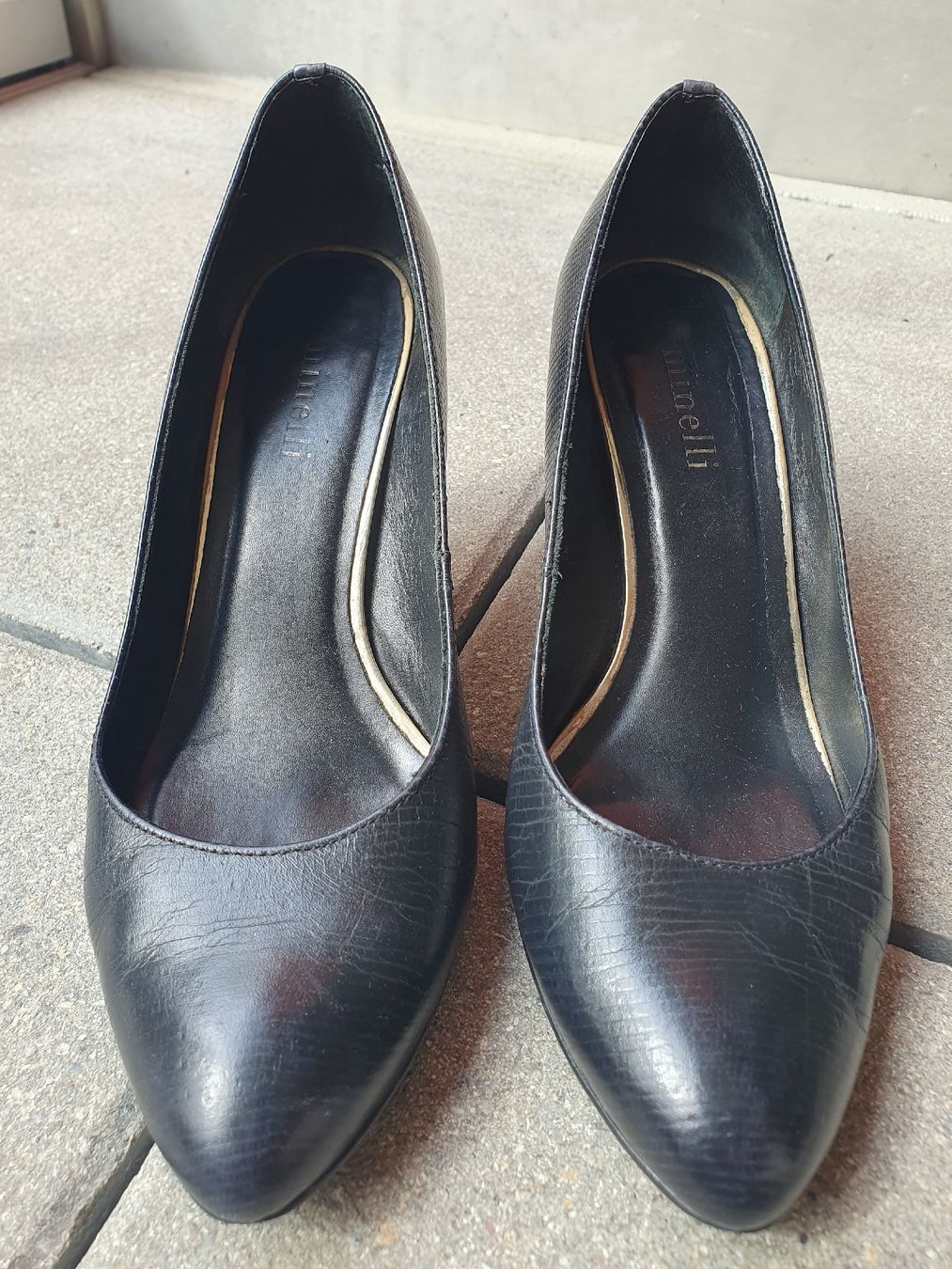 Scarpe da donna: Magnifiques escarpins Minelli. Taille 39 – Usato da Carouge GE venduto da bub_c8hk 1