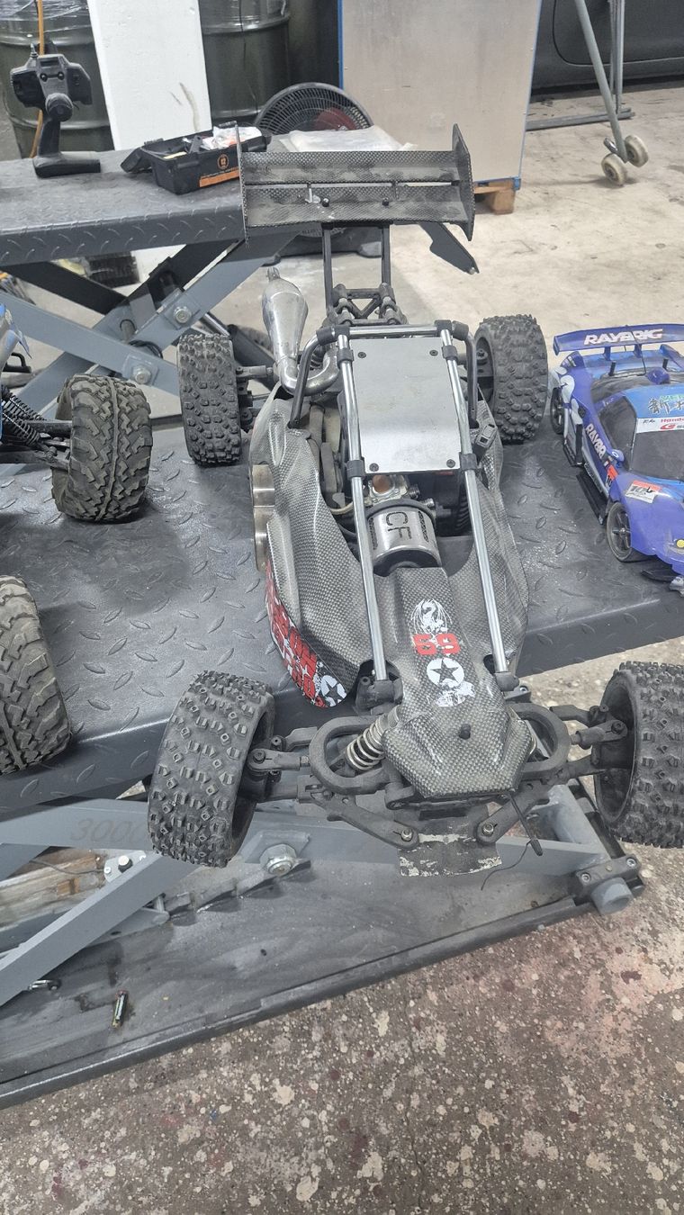 Modellismo RC: rc benziner zu verkaufen – Usato da Oftringen venduto da Legjobb 2