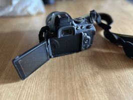 Nikon D5100 mit Objektiv 18-55mm gebraucht