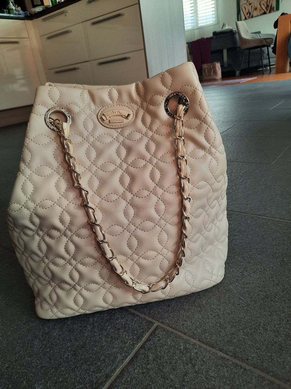 Borse da donna: Damen Tasche ungetragen – Nuovo (secondo la descrizione) da Buchs SG venduto da miska01