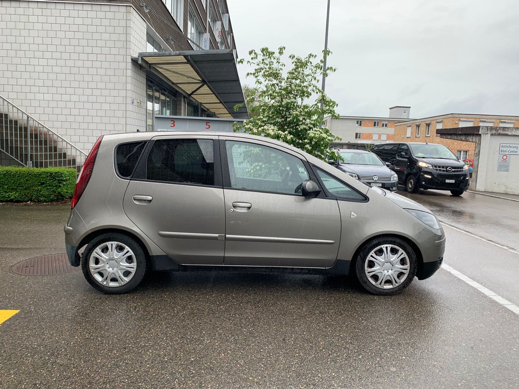 Mitsubishi Automobili: Mitsubishi Colt 1.3 16V – Usato da Bäch SZ venduto da Olivier_Sales 4