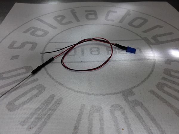 Componenti elettronici: Quader-LED 2x5x7mm, verkabelt blau – Nuovo (secondo la descrizione) da Luzern venduto da Salefactory 1