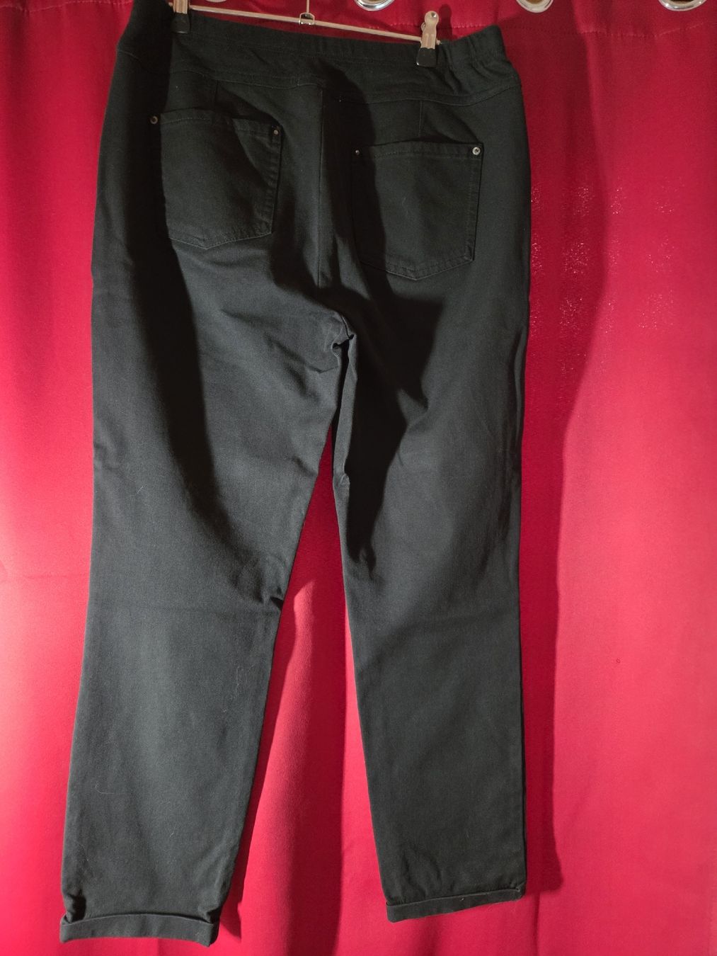 Pantaloni: Pantalon noir Armand Thiery, taille 42 – Usato da Riddes venduto da mim_qs5p 2