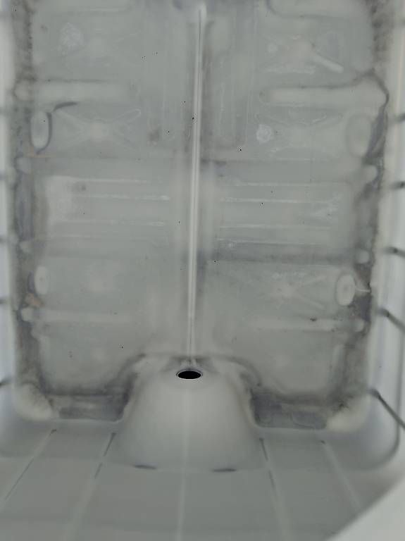 Abbeveratoi e trogoli: IBC Tank 1000Liter Wassertank – Usato da Siebnen venduto da Grosswis50 3