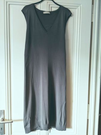 STEFANEL Robe d'été en maille grise ultra-fine et serrée M-L