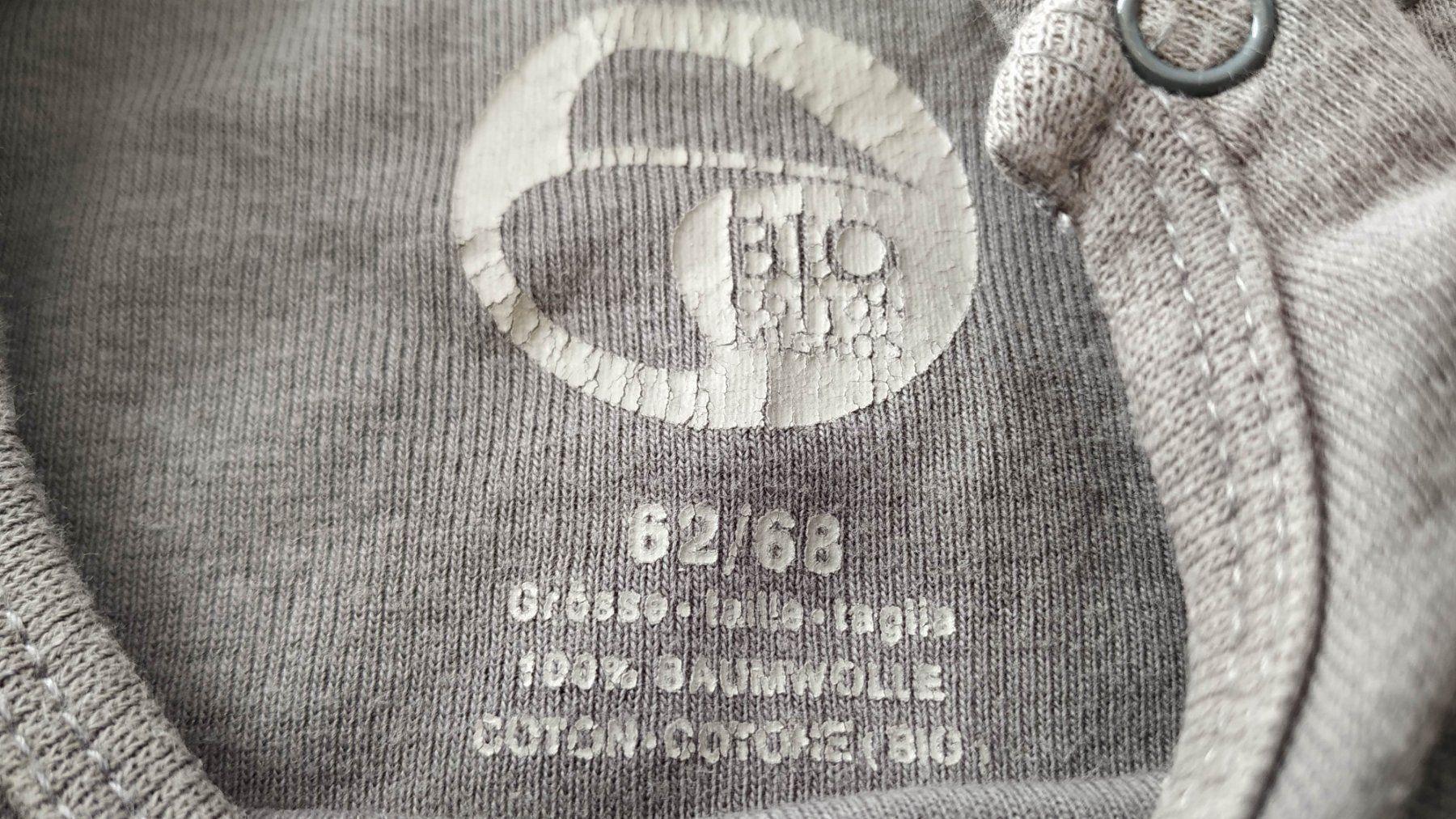 T-Shirts: Body gris en coton bio Taille 62/68 – Gebraucht aus Carouge GE von for_8yym 2