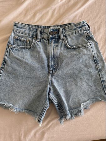 Jeans Shorts Pull&Bear Damen, Grösse 34, guter Zustand!