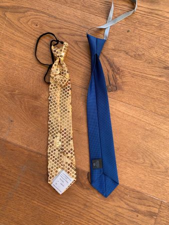 2 Kinder Krawatten, gold & blau, festlich