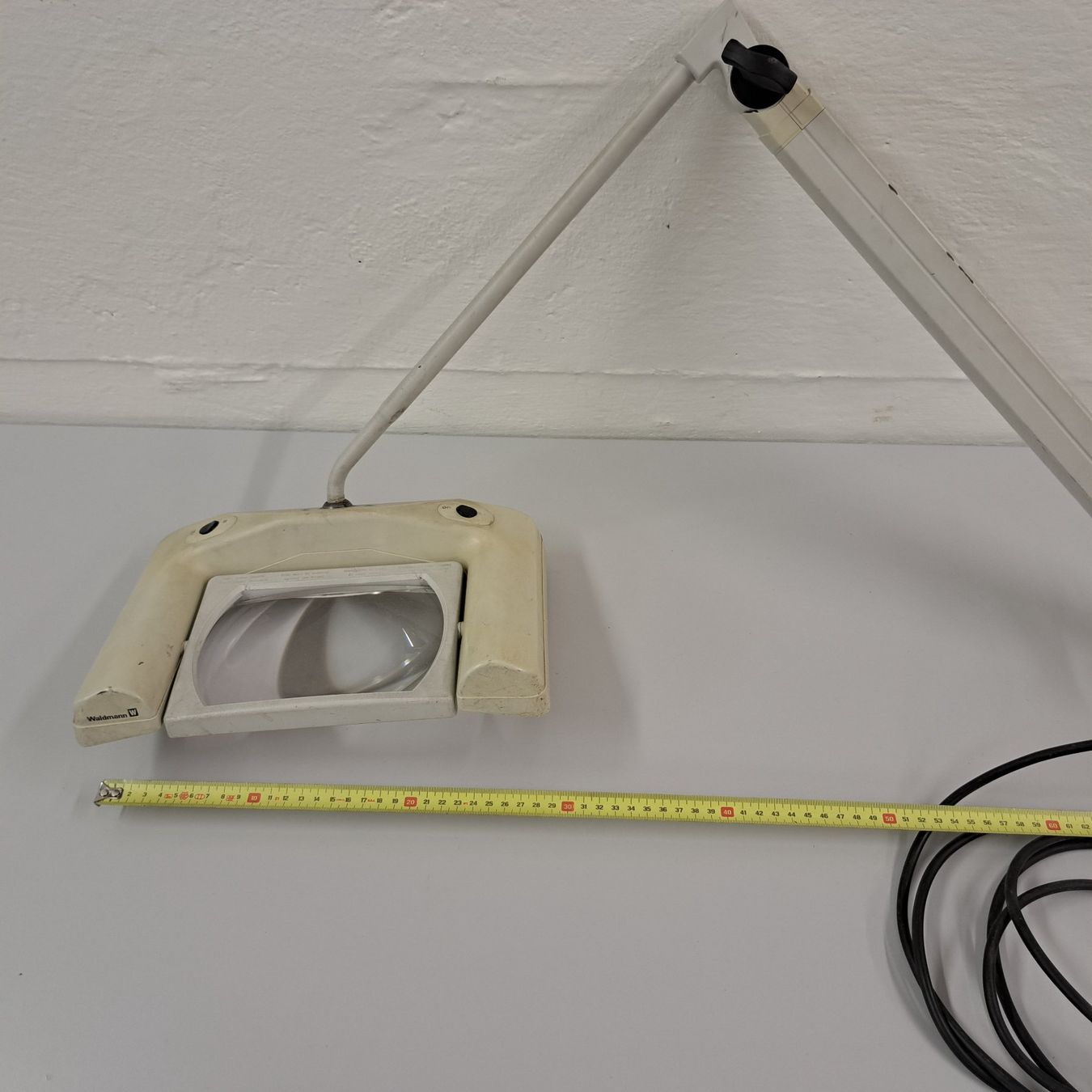 Elektrotechnik: Waldmann Lupenleuchte Arbeitsleuchte Lampe mit Lupe – Gebraucht aus Belp von  3